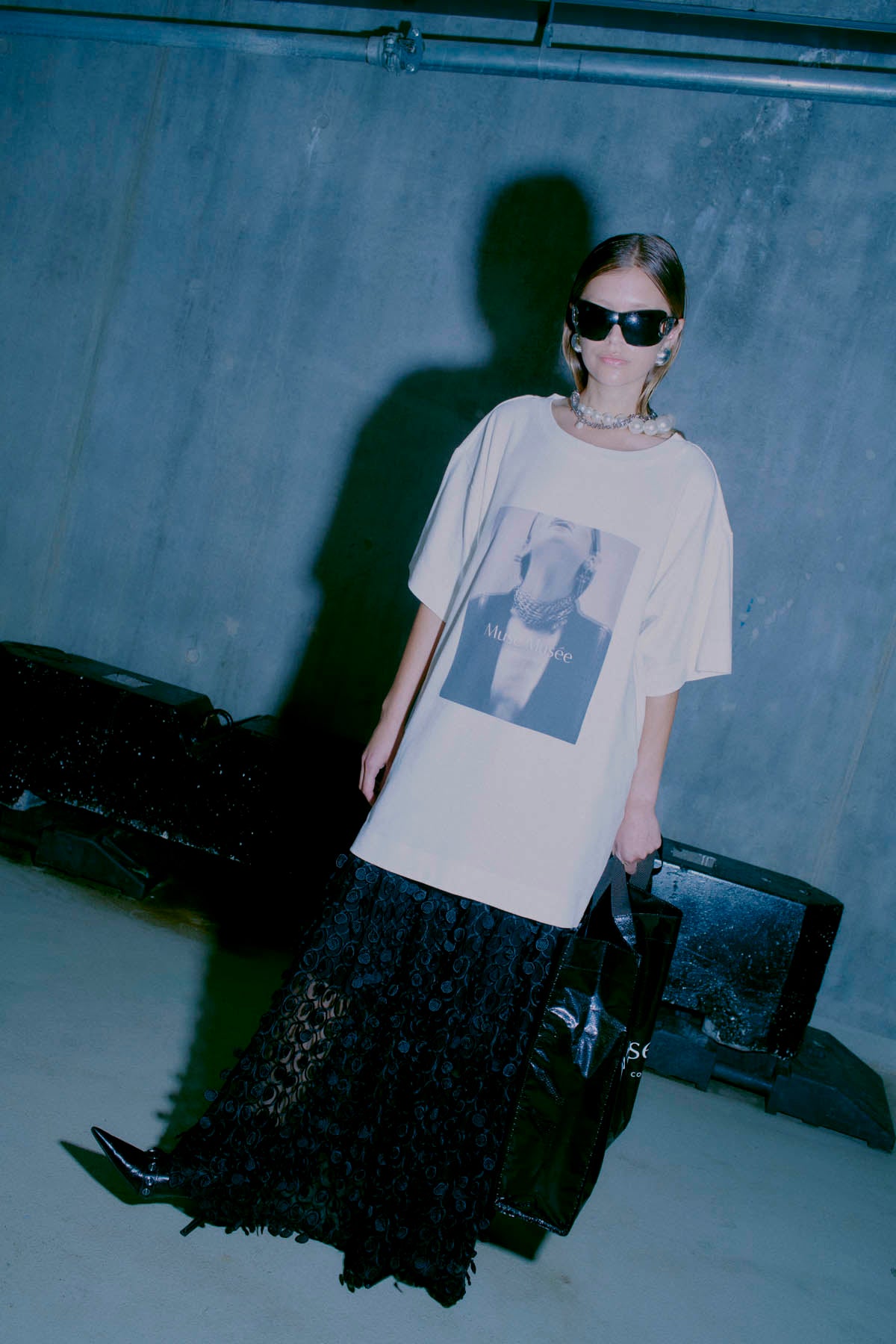 CMMUSE - LONG T-SHIRT WITH PRINT IN WHITE
